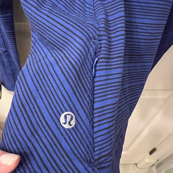 Lululemon Kanto Catch Me Long Sleeve 2 - Picture 5 of 9